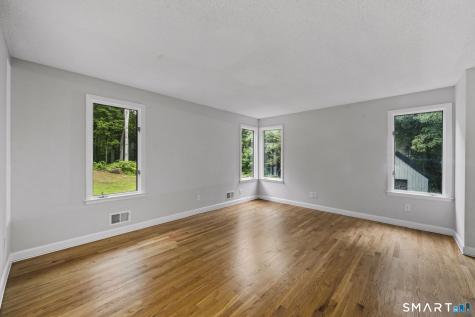 30 North Canton Road Simsbury CT 06092