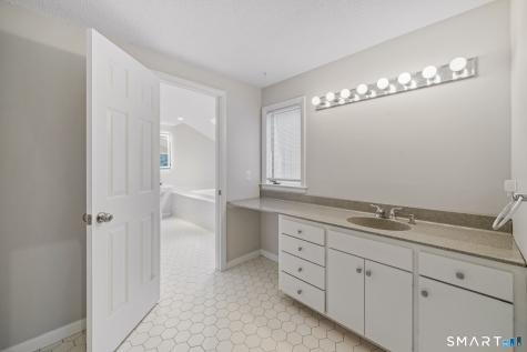 30 North Canton Road Simsbury CT 06092