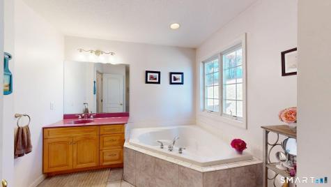 18 Lucks Way Bolton CT 06043