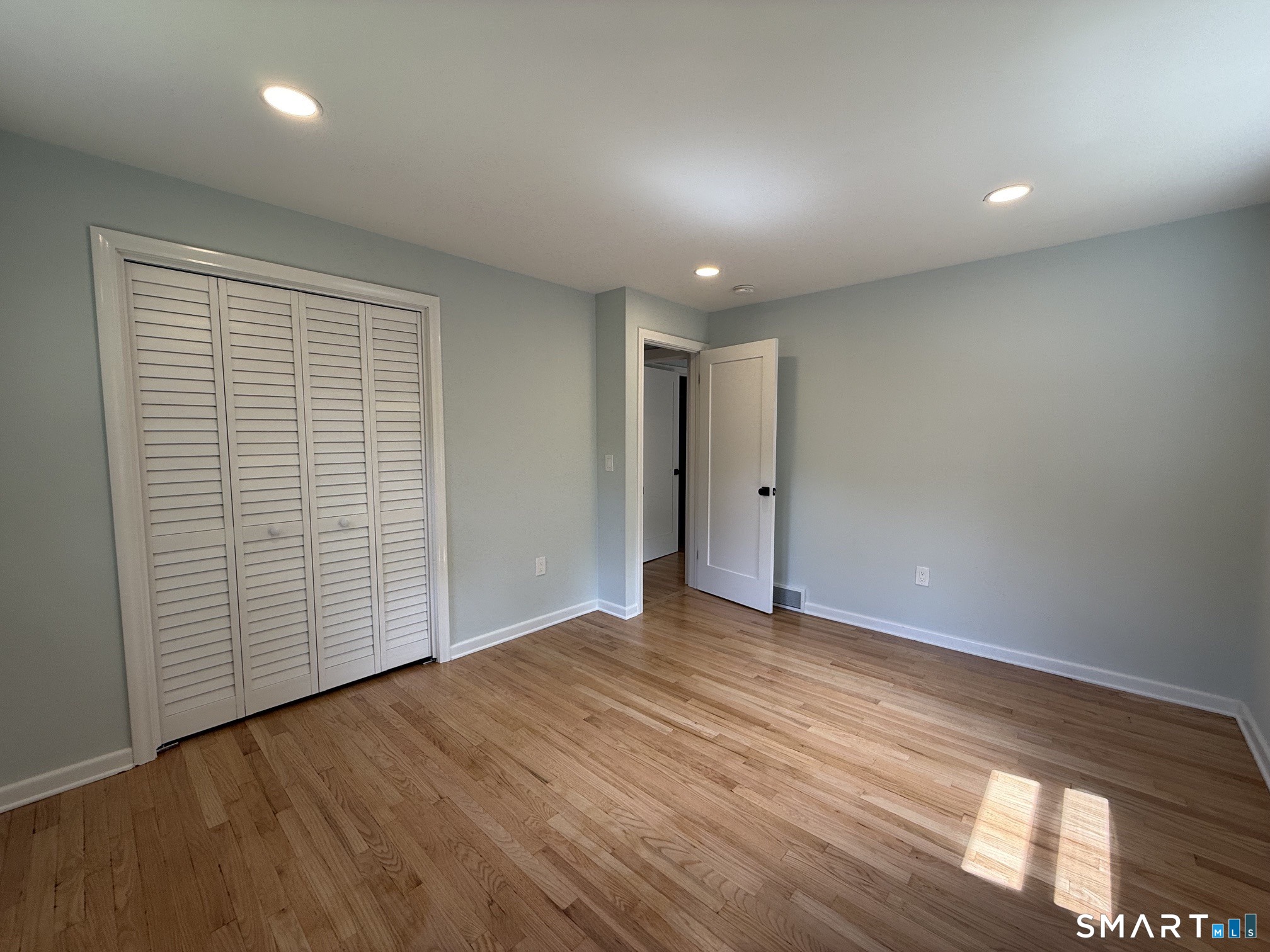 46 Forest North Court Hamden CT 06518