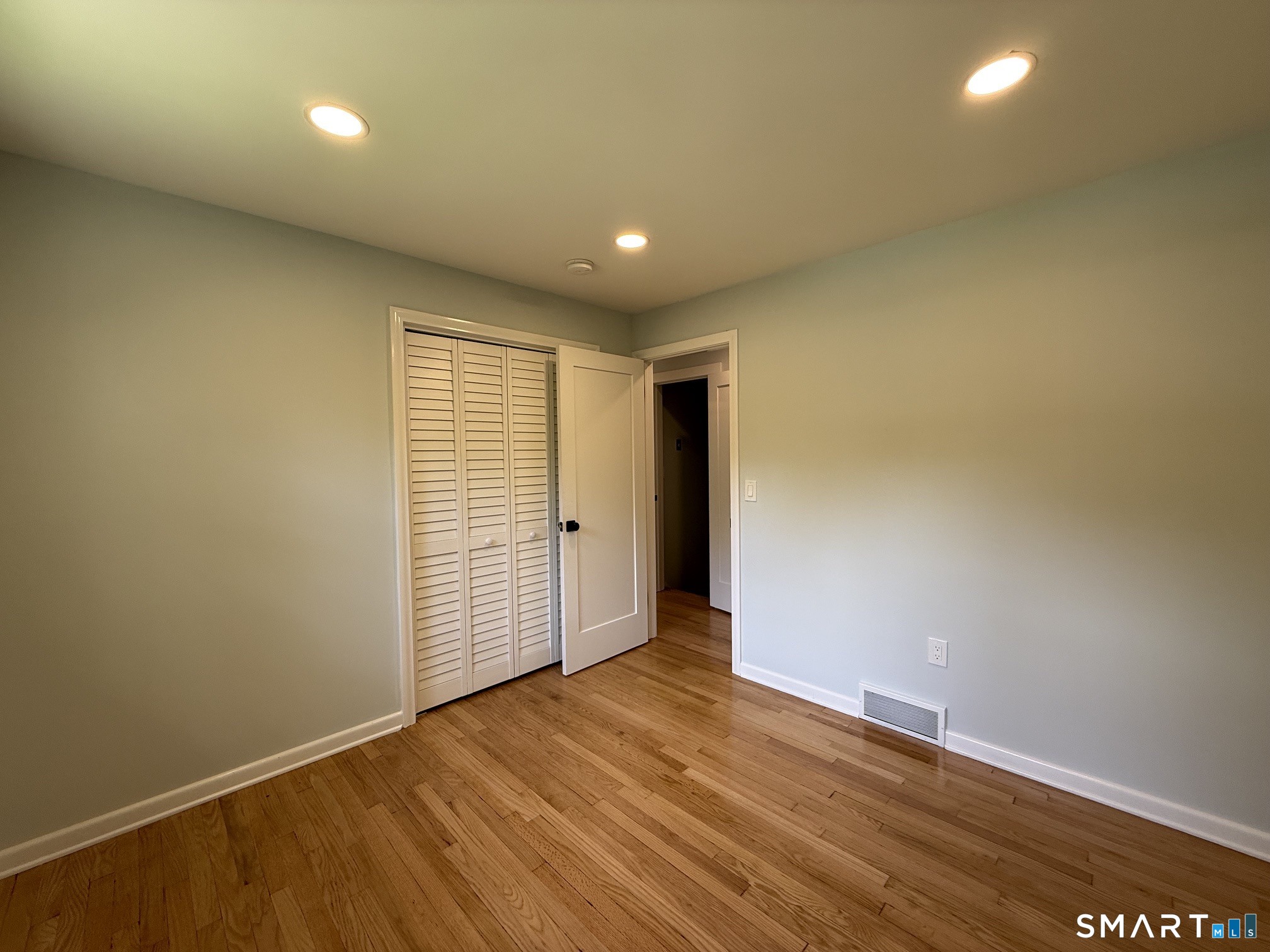 46 Forest North Court Hamden CT 06518