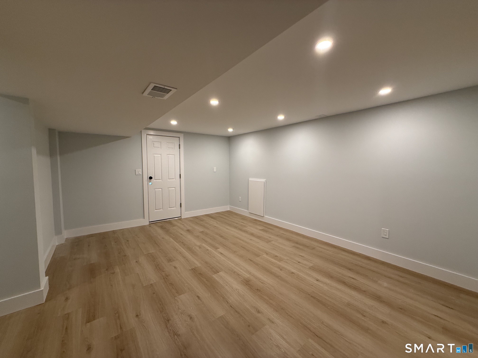 46 Forest North Court Hamden CT 06518
