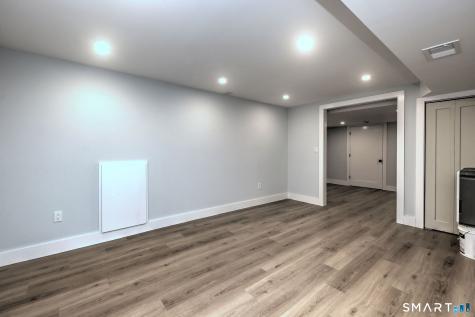 46 Forest North Court Hamden CT 06518