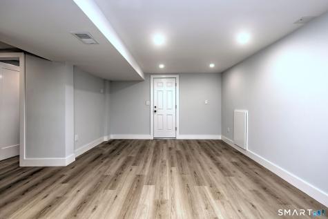 46 Forest North Court Hamden CT 06518