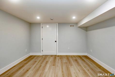 46 Forest North Court Hamden CT 06518