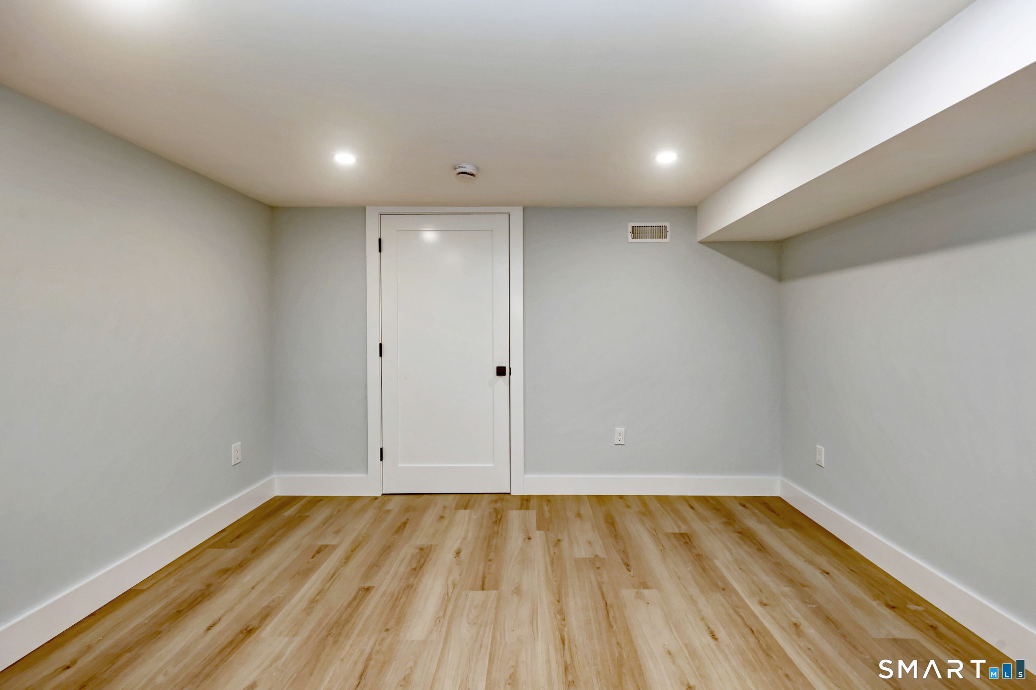 46 Forest North Court Hamden CT 06518