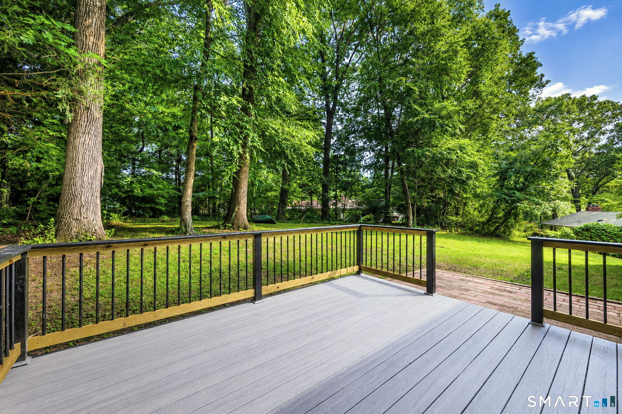 46 Forest North Court Hamden CT 06518