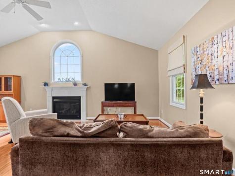 314 Briarwood Drive Manchester CT 06040