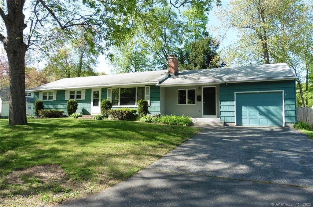 17 Rocket Run Enfield CT 06082
