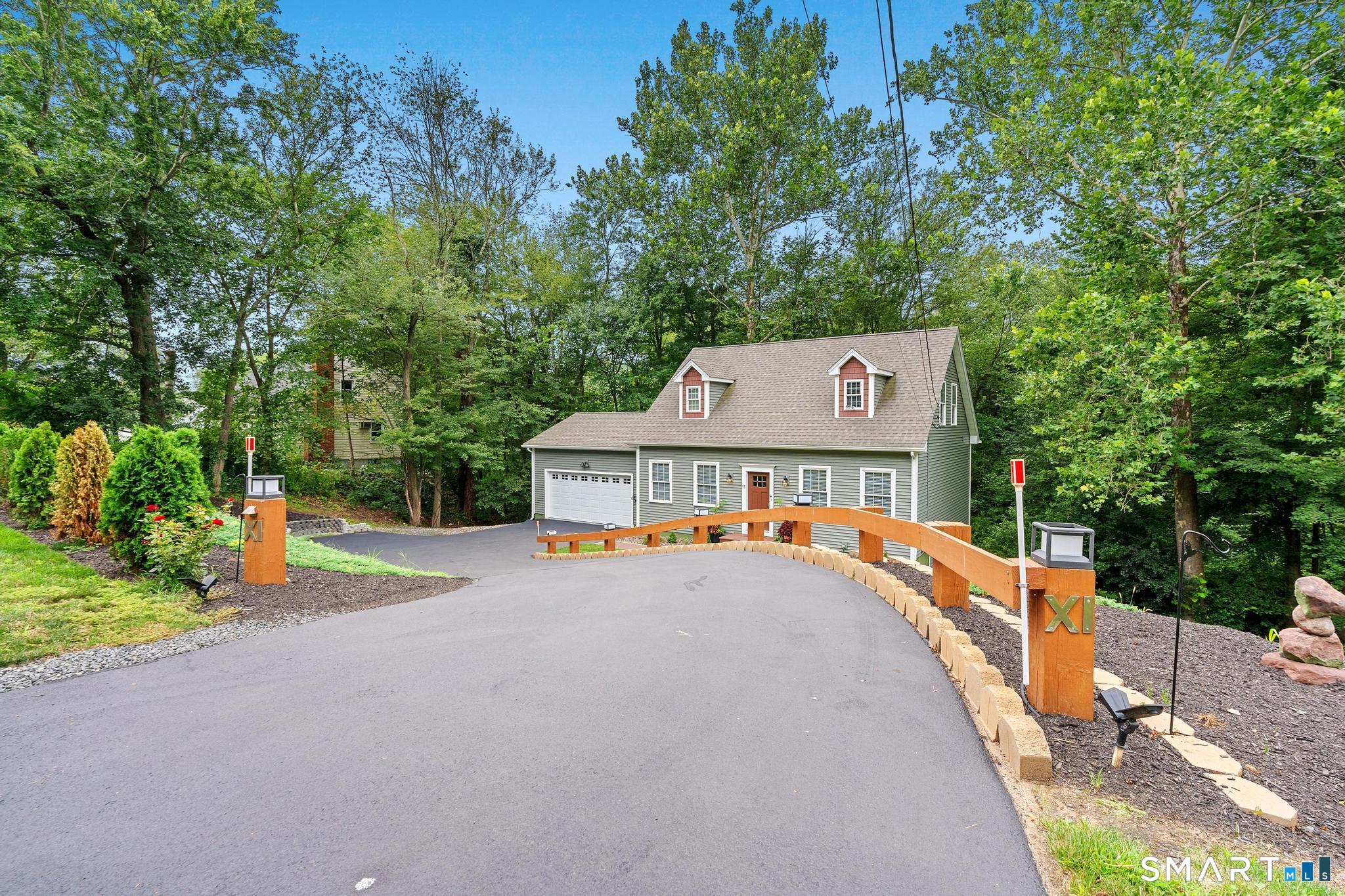 11 Hamilton Road East Granby CT 06026