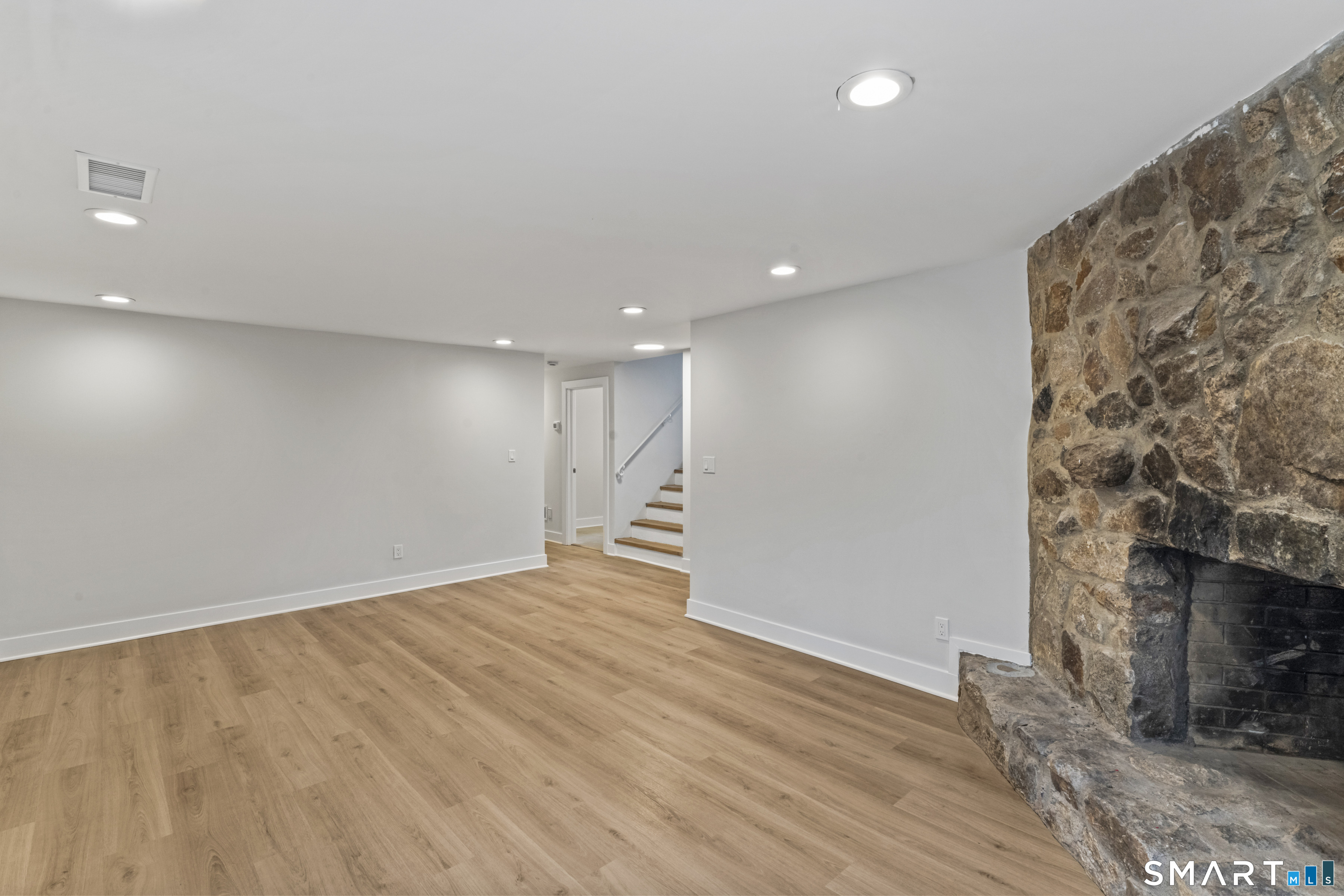 147 Thayer Pond Road Wilton CT 06897