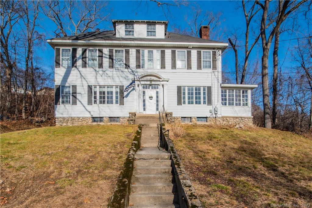 369 Robinwood Road Waterbury CT 06708