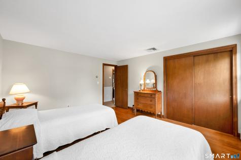 55 Holly Lane Wethersfield CT 06109