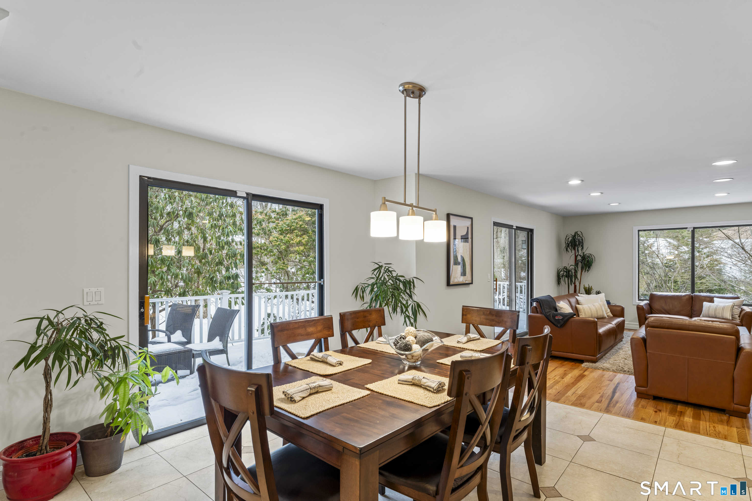 211 Pinewood Road Stamford CT 06903