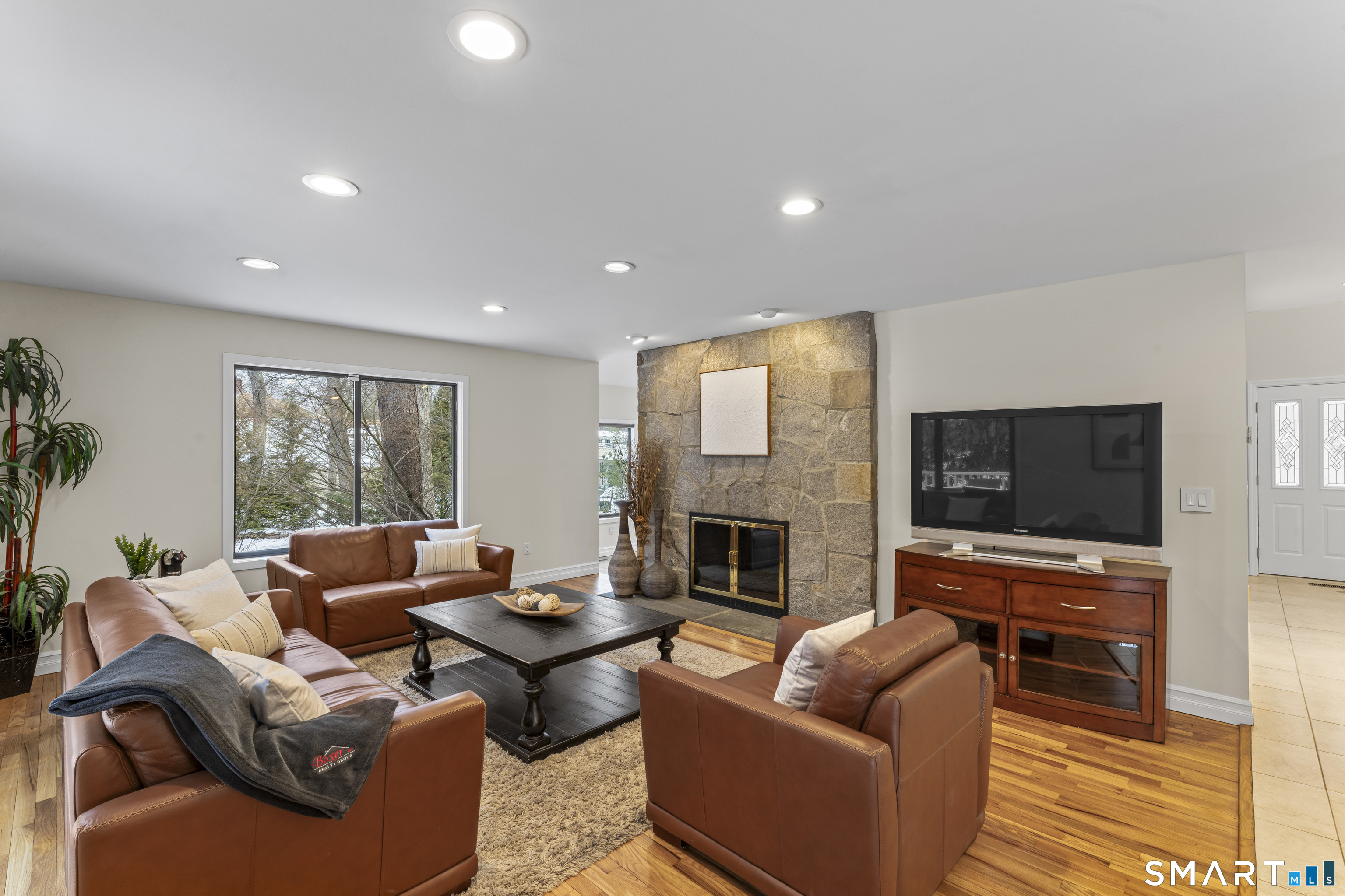 211 Pinewood Road Stamford CT 06903