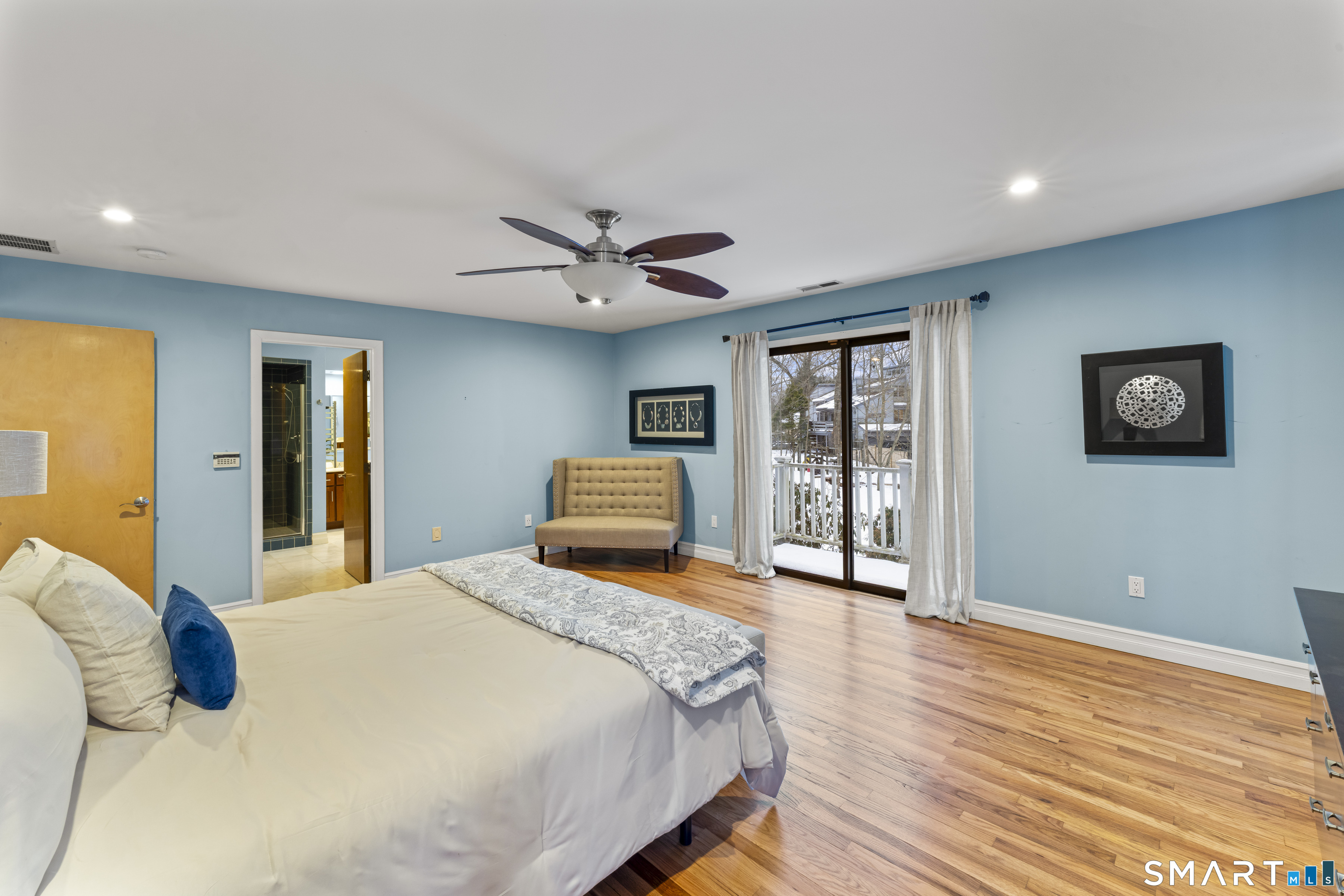 211 Pinewood Road Stamford CT 06903