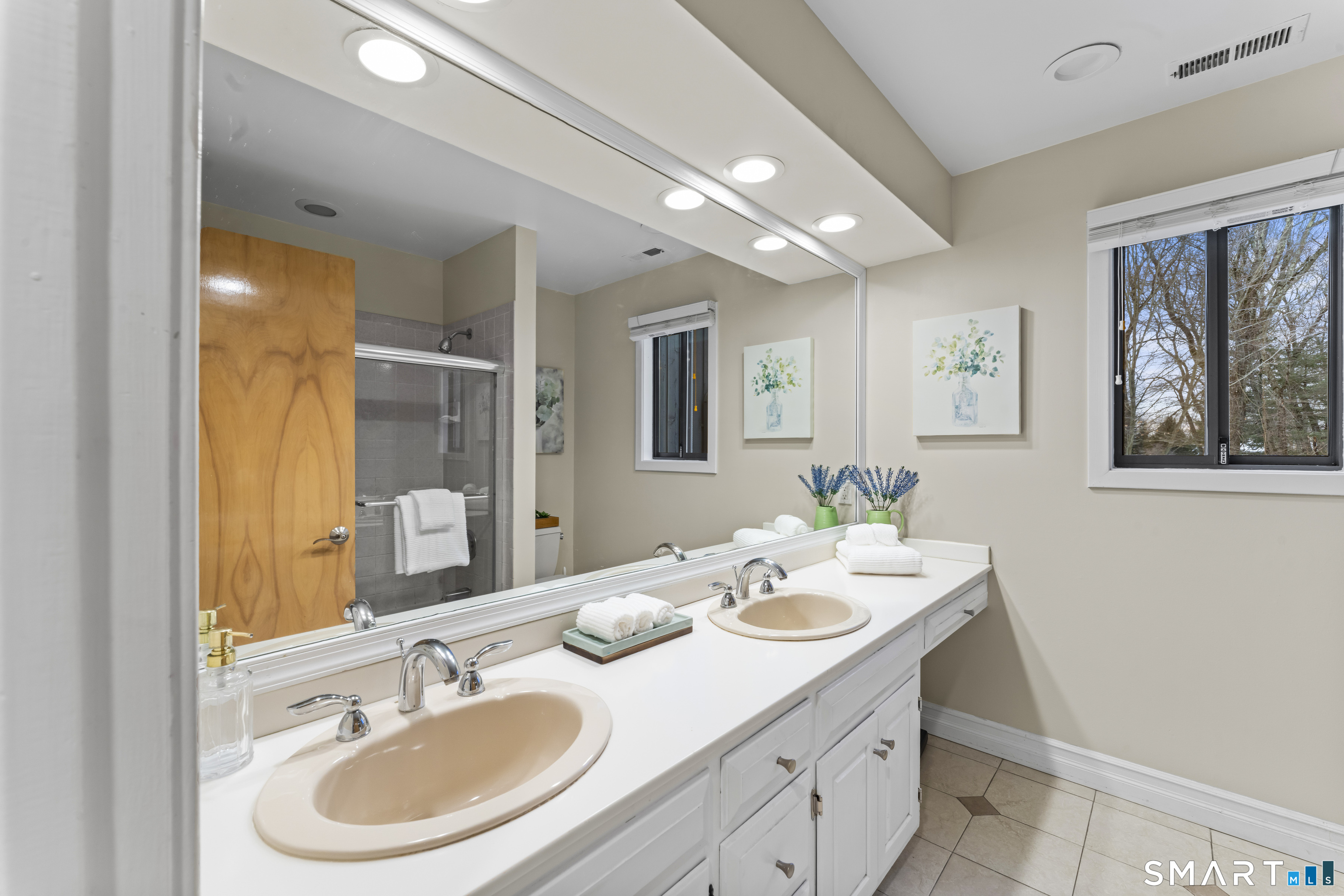 211 Pinewood Road Stamford CT 06903