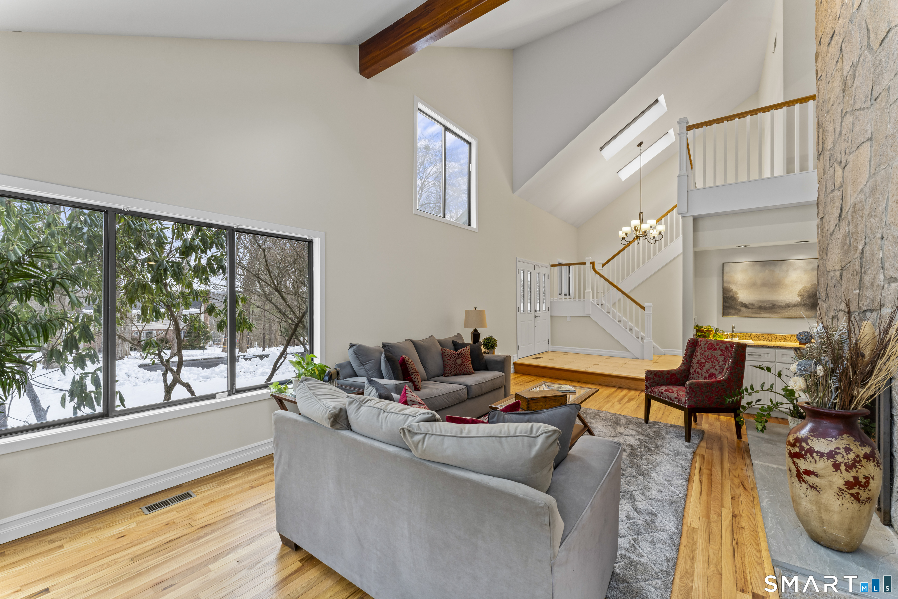 211 Pinewood Road Stamford CT 06903