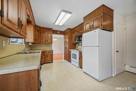 17 Glover Avenue Newtown CT 06470