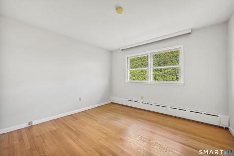 17 Glover Avenue Newtown CT 06470