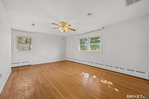 17 Glover Avenue Newtown CT 06470