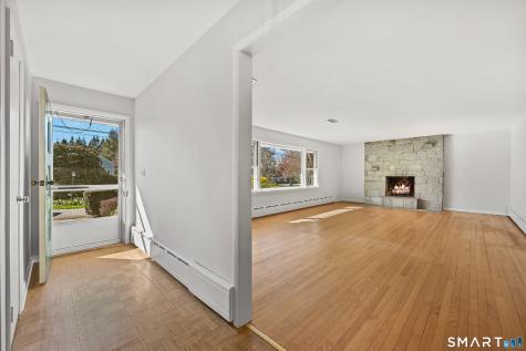 17 Glover Avenue Newtown CT 06470