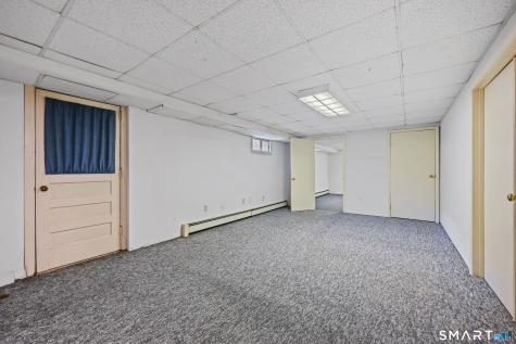 17 Glover Avenue Newtown CT 06470