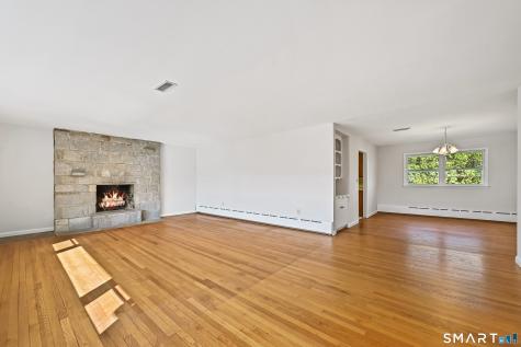 17 Glover Avenue Newtown CT 06470