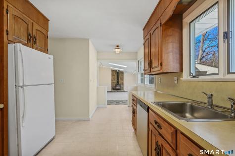 17 Glover Avenue Newtown CT 06470