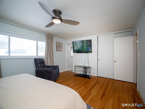 136 Knoll Drive Hamden CT 06518