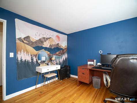 136 Knoll Drive Hamden CT 06518