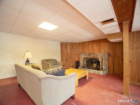136 Knoll Drive Hamden CT 06518
