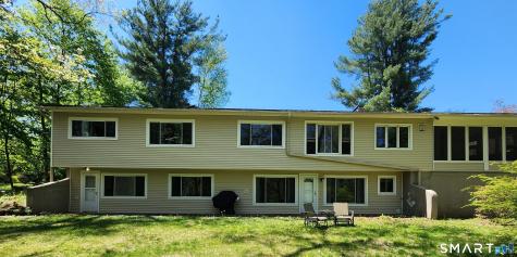 136 Knoll Drive Hamden CT 06518