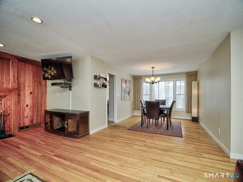 136 Knoll Drive Hamden CT 06518