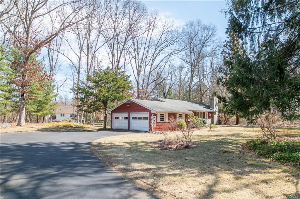 11 Vale Road Brookfield CT 06804