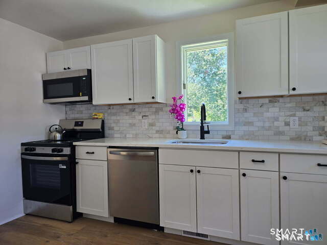 62 Benham Avenue Waterford CT 06375