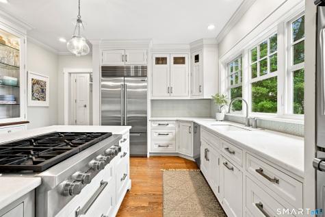 655 Beach Road Fairfield CT 06824