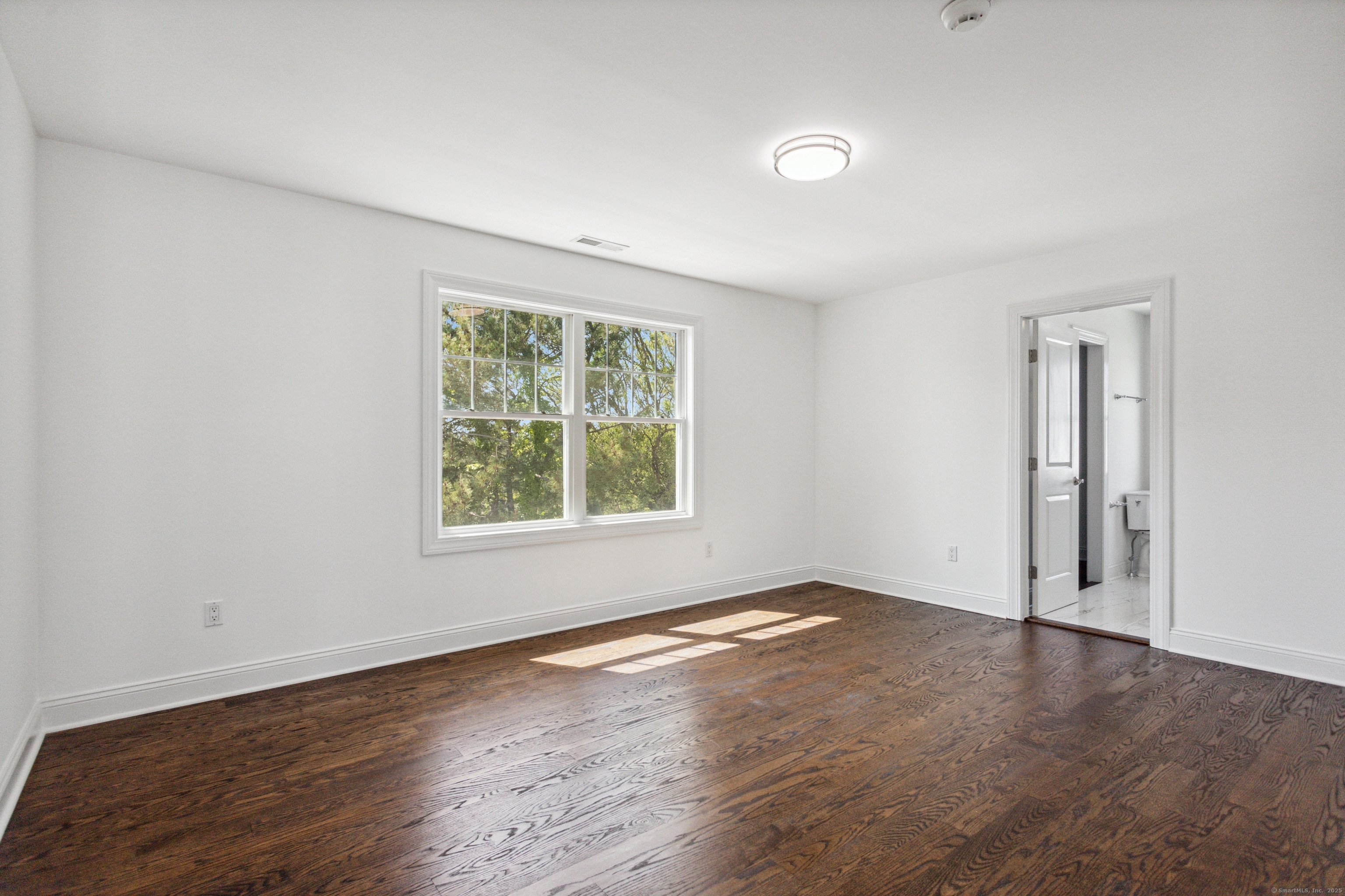 35 Fifth Avenue Stratford CT 06615