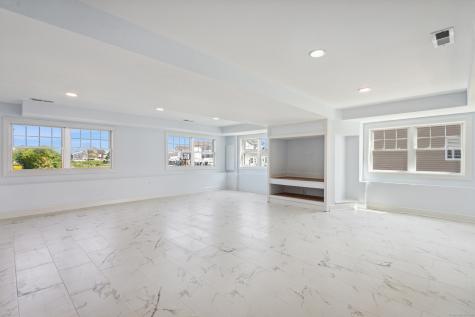 35 5TH Avenue Stratford CT 06615