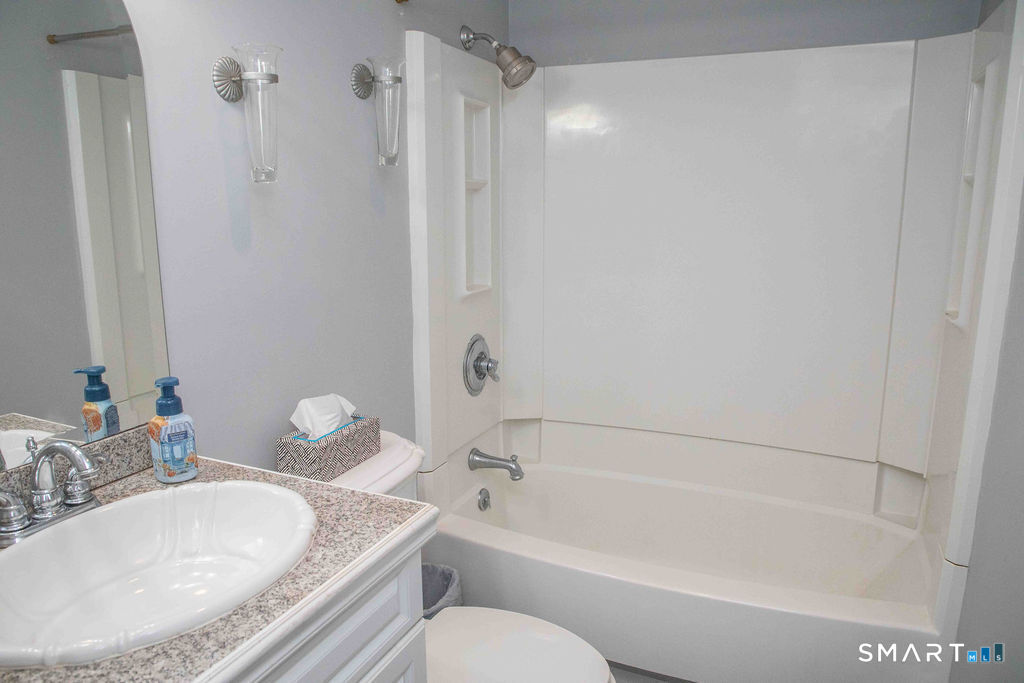 59 Royal Oak Road New Britain CT 06053