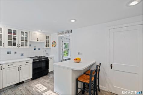 16 Lynde Street Old Saybrook CT 06475