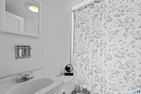 16 Lynde Street Old Saybrook CT 06475