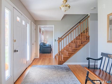 6 Cinnamon Road Newington CT 06111