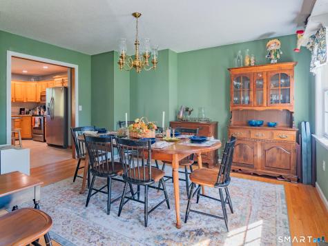 6 Cinnamon Road Newington CT 06111