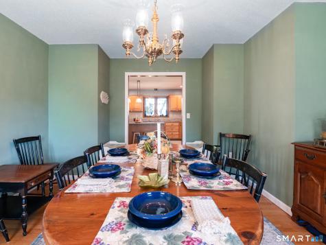 6 Cinnamon Road Newington CT 06111