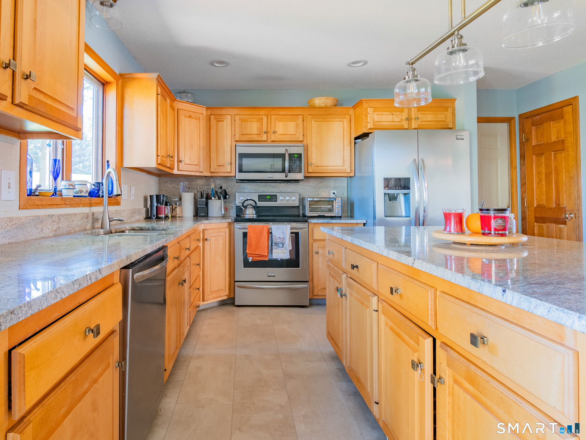 6 Cinnamon Road Newington CT 06111