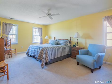 6 Cinnamon Road Newington CT 06111
