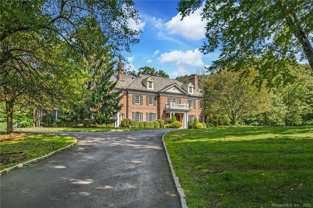 124 Lukes Wood Road New Canaan CT 06840