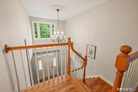 9 Glenmor Drive Newtown CT 06470