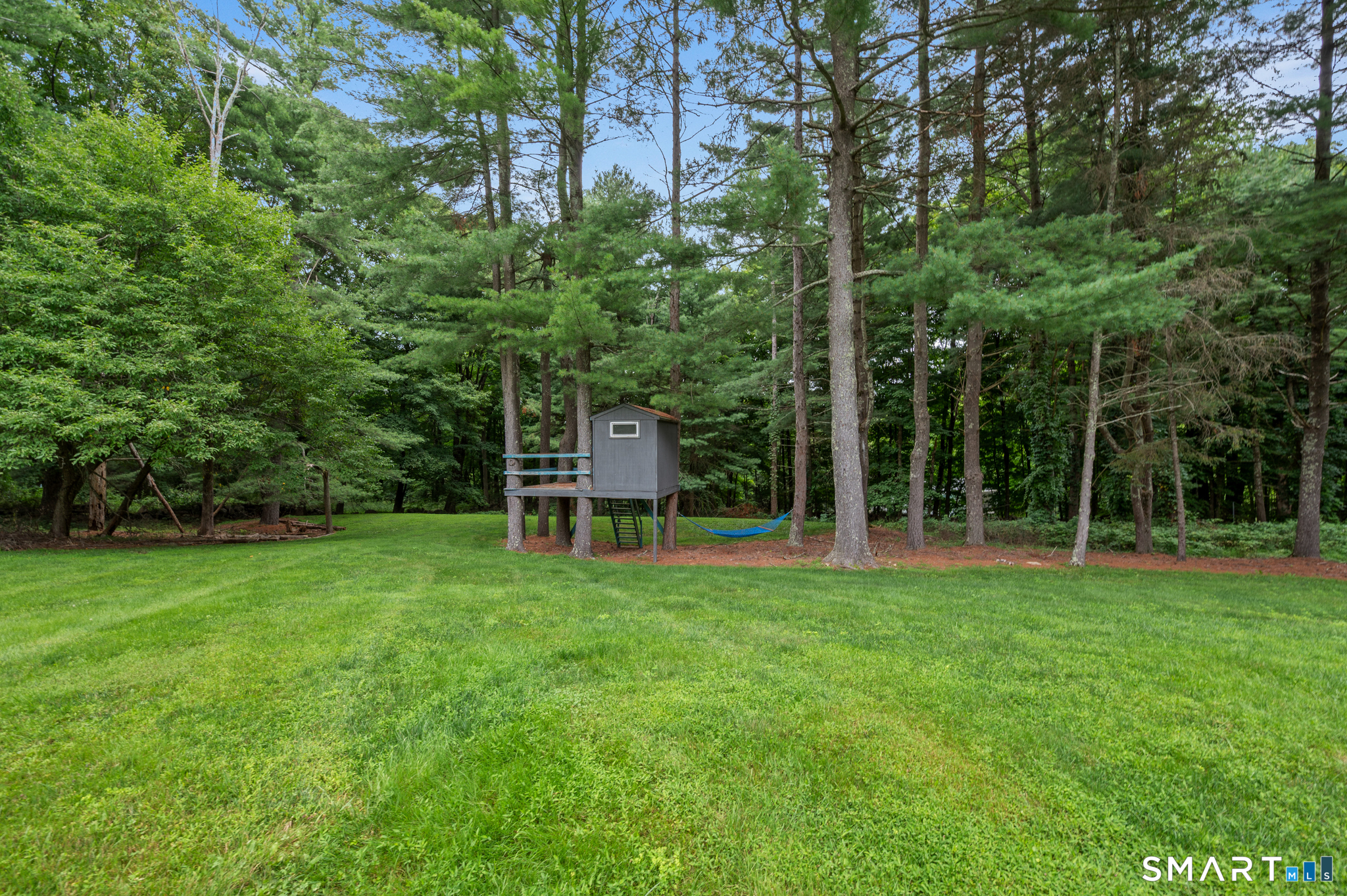 9 Glenmor Drive Newtown CT 06470
